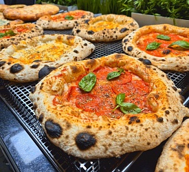 Москва. Неаполитанская пицца, сендвичи и гастрономические пироги. 2 дня Москва. Неаполитанская пицца, сендвичи и гастрономические пироги. 2 дня