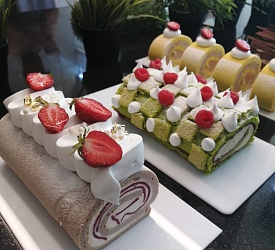курсы по выпечке тортов и оформлению. 42e2efe3eb0894ed08451d19690db865. курсы по выпечке тортов и оформлению фото. курсы по выпечке тортов и оформлению-42e2efe3eb0894ed08451d19690db865. картинка курсы по выпечке тортов и оформлению. картинка 42e2efe3eb0894ed08451d19690db865. Если вы всегда мечтали научиться кондитерскому искусству или отточить свои навыки в изготовлении вкусных десертов, отправляйтесь на курсы кондитеров в Москве. Кулинарные и кондитеские школы и студии предлагают разнообразные программы подготовки как для начинающих, так и для опытных кондитеров.