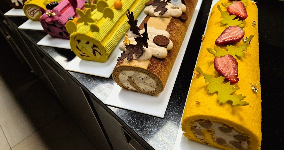 ОНЛАЙН КУРС. Бисквитные рулеты. 6 видов. БЕЗ ЧАТА ПОДДЕРЖКИ. Стоимость 8000 рублей.