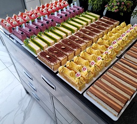 ОНЛАЙН КУРС. Пирожные Птичье молоко. 6 видов. С ЧАТОМ ПОДДЕРЖКИ. Стоимость 10000 рублей.