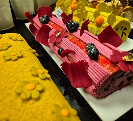 ОНЛАЙН КУРС. Бисквитные рулеты. 6 видов. С ЧАТОМ ПОДДЕРЖКИ. Стоимость 10000 рублей.